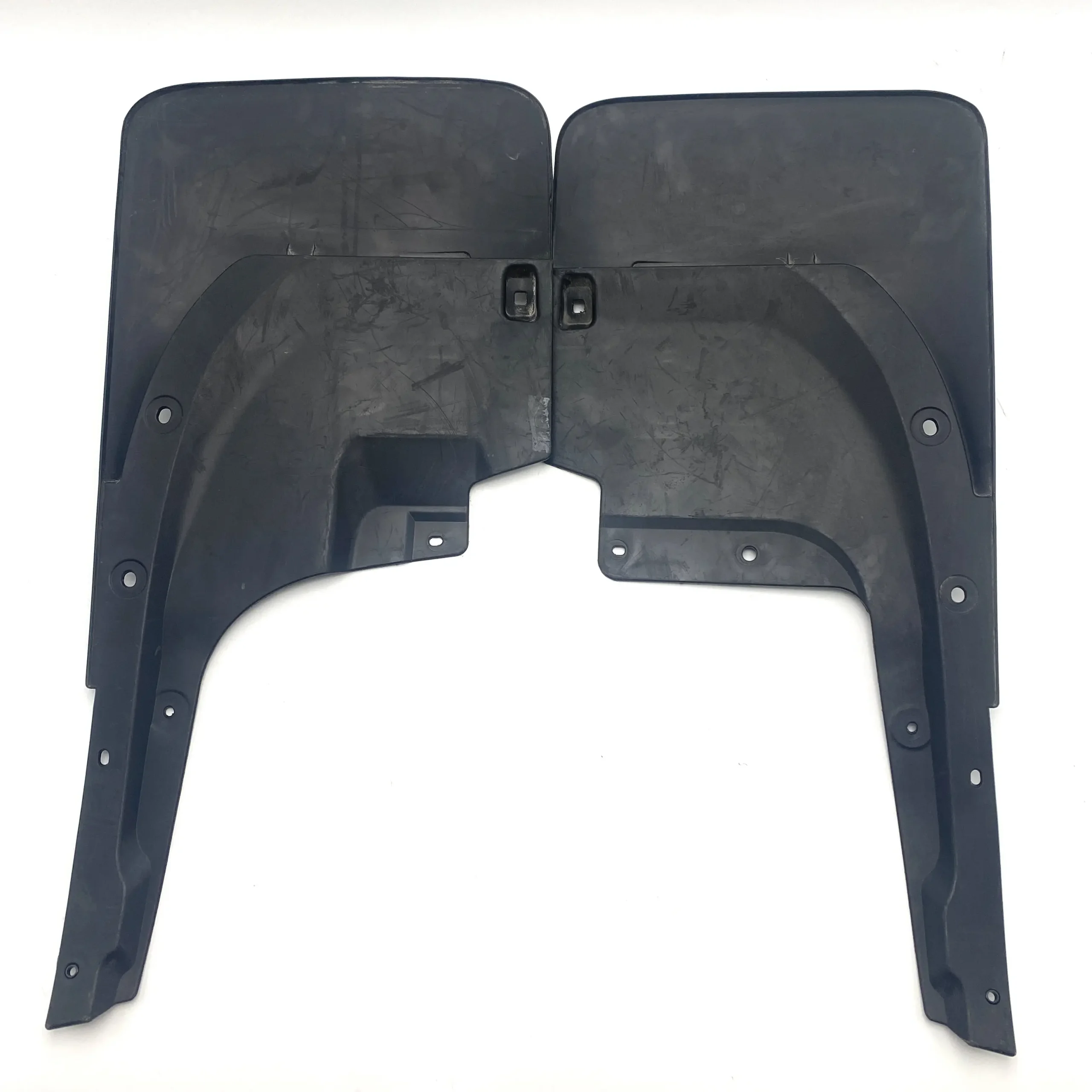 GARDE-BOUE POUR TOYOTA HILUX LX 570 - SET DE 2PCS – Image 3