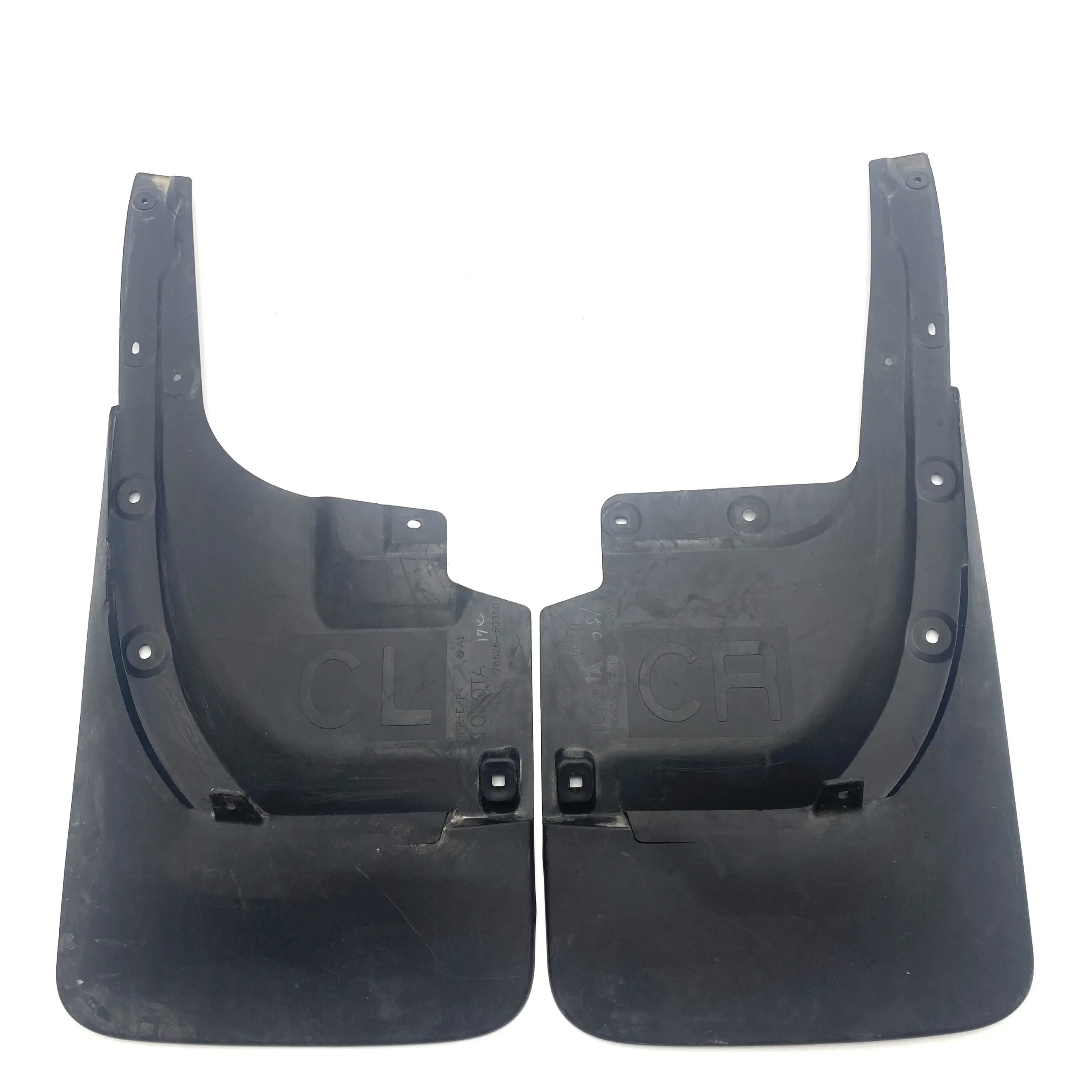 GARDE-BOUE POUR TOYOTA HILUX LX 570 - SET DE 2PCS – Image 4